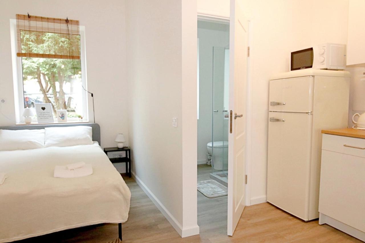 Minimalist Studio Old Town Apartments By Hostlovers Каунас Екстер'єр фото