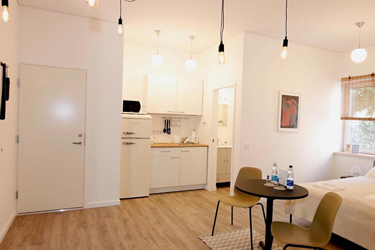 Minimalist Studio Old Town Apartments By Hostlovers Каунас Екстер'єр фото